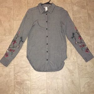 H&M button down shirt